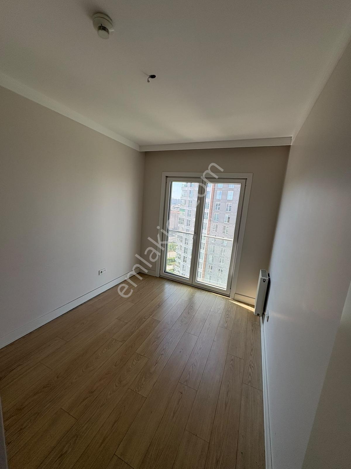 Tema İstanbul 1de Göl Manzaralı 3+1 Kiralık Daire - Görsel 10