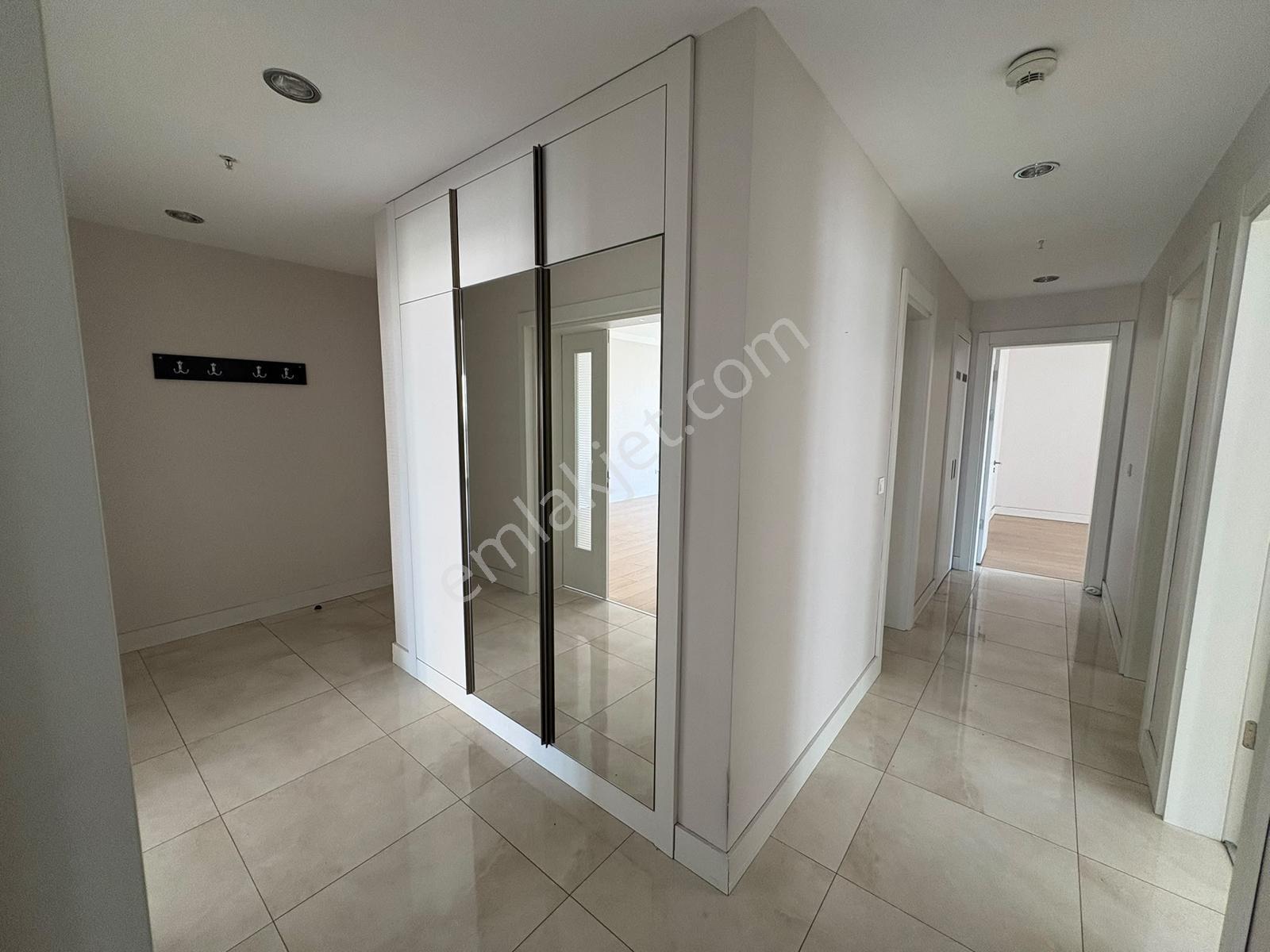 Tema İstanbul 1de Göl Manzaralı 3+1 Kiralık Daire - Görsel 18