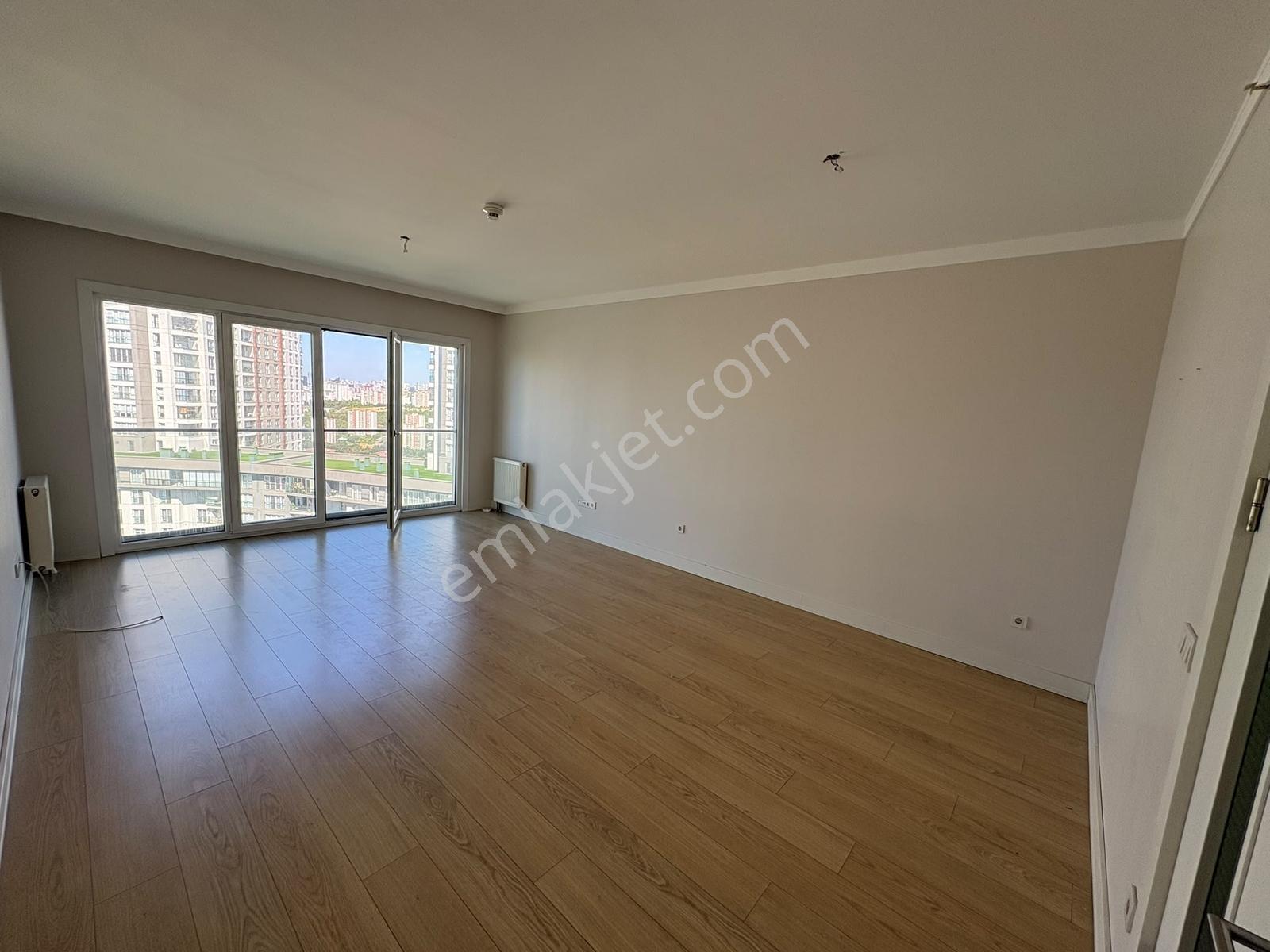 Tema İstanbul 1de Göl Manzaralı 3+1 Kiralık Daire - Görsel 5