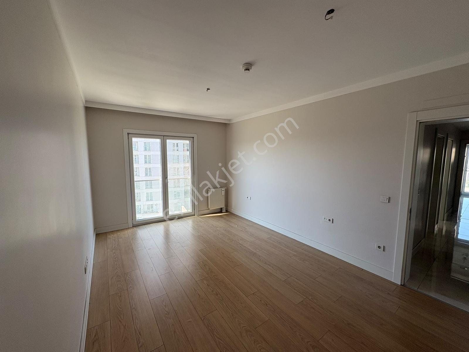 Tema İstanbul 1de Göl Manzaralı 3+1 Kiralık Daire - Görsel 8
