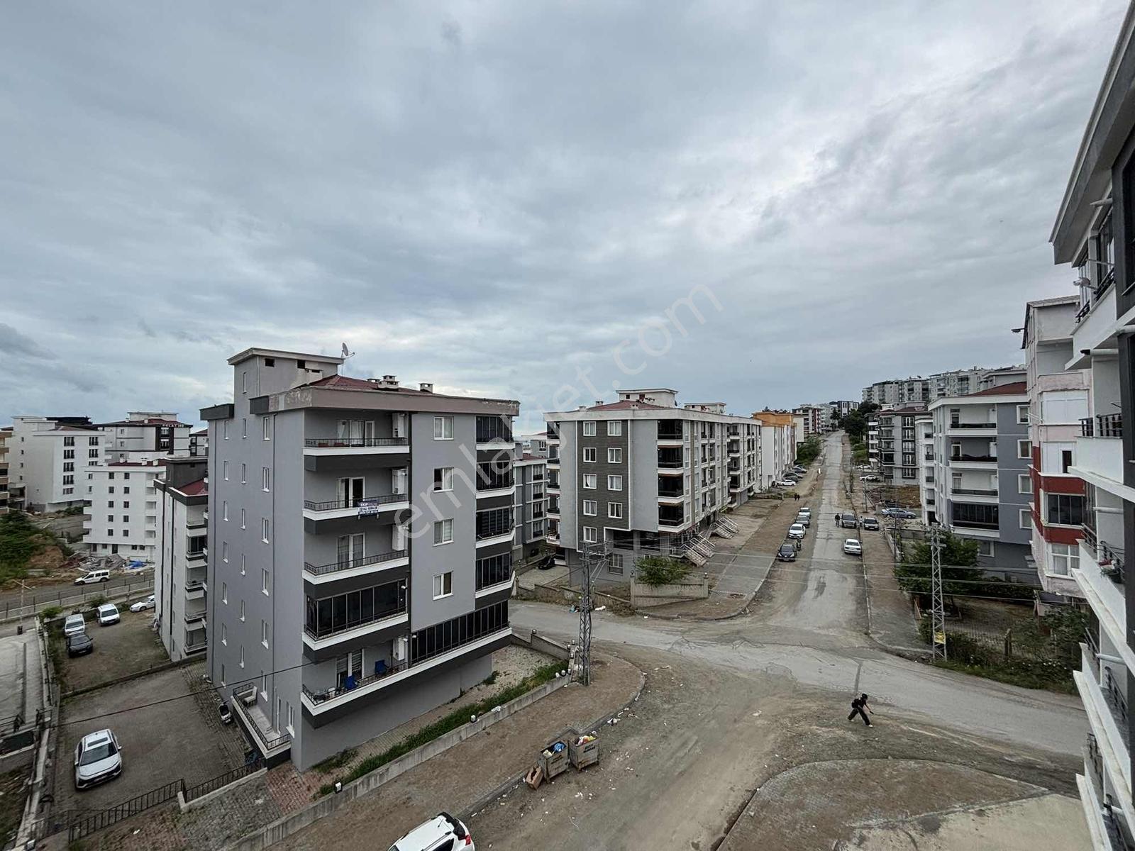Truva/eşyalı Tramvay Yürüme Mesafesi Cam Balkonlu Geniş 1+1