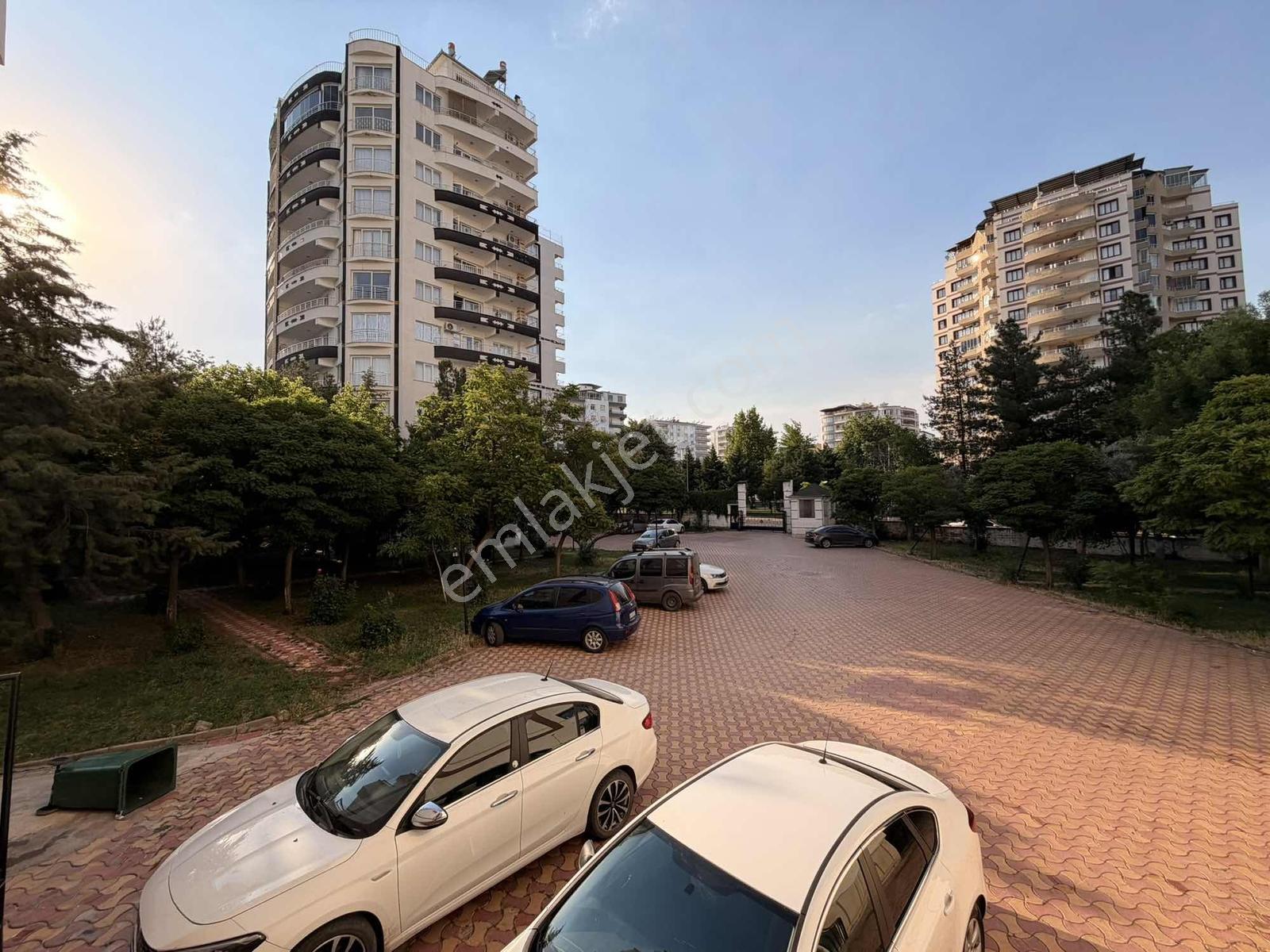 Metropol Cebeli Nur Camisi Yanı Dubleks Satılık Daire - Görsel 2