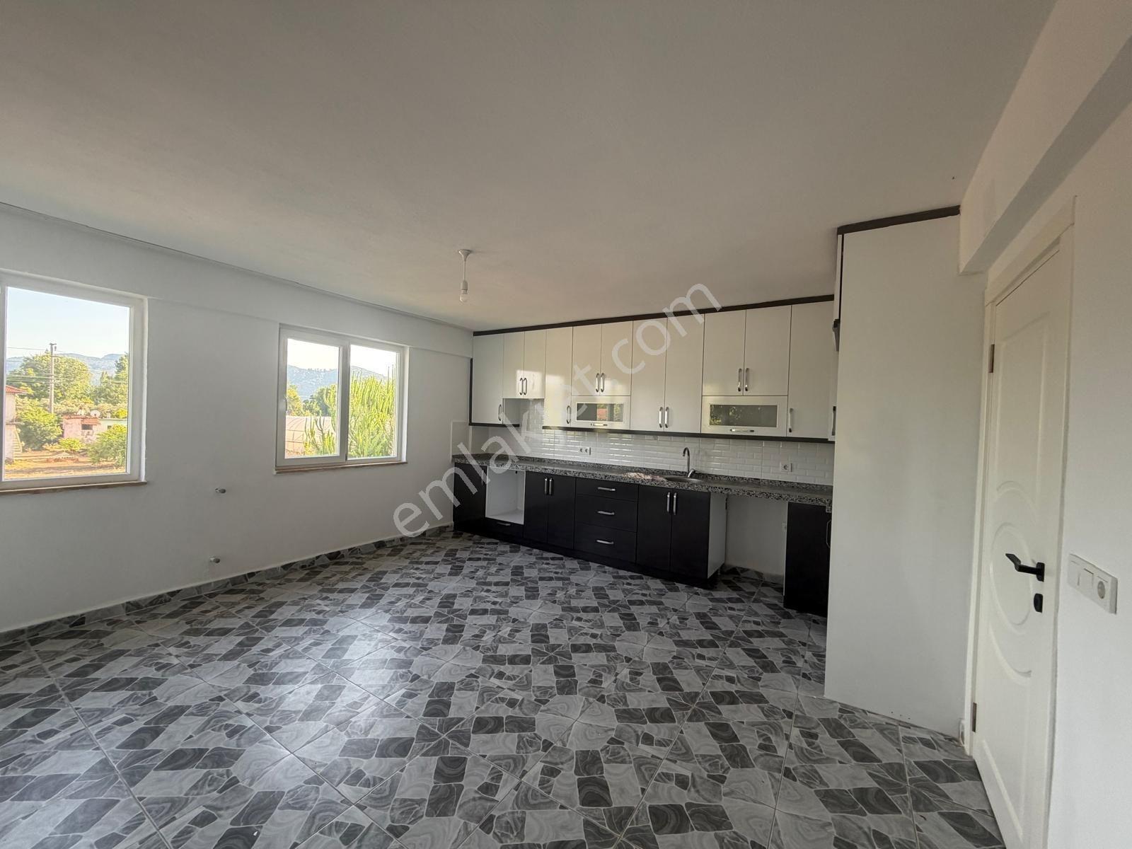 Muğla Ortaca'da Geniş Müstakil Tadında Kiralık 3+1 Daire - Görsel 34