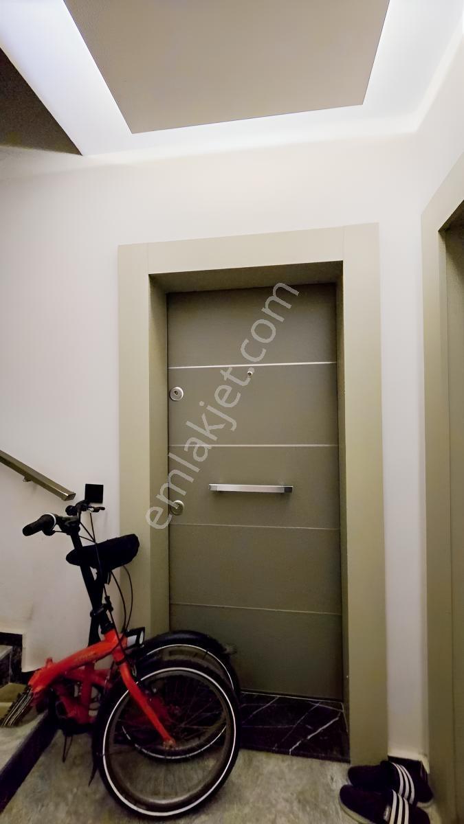 Çeşme Merkezde Çarşıya Yürüyüş Mesafesinde Kiralık 2+1 Daire - Görsel 2