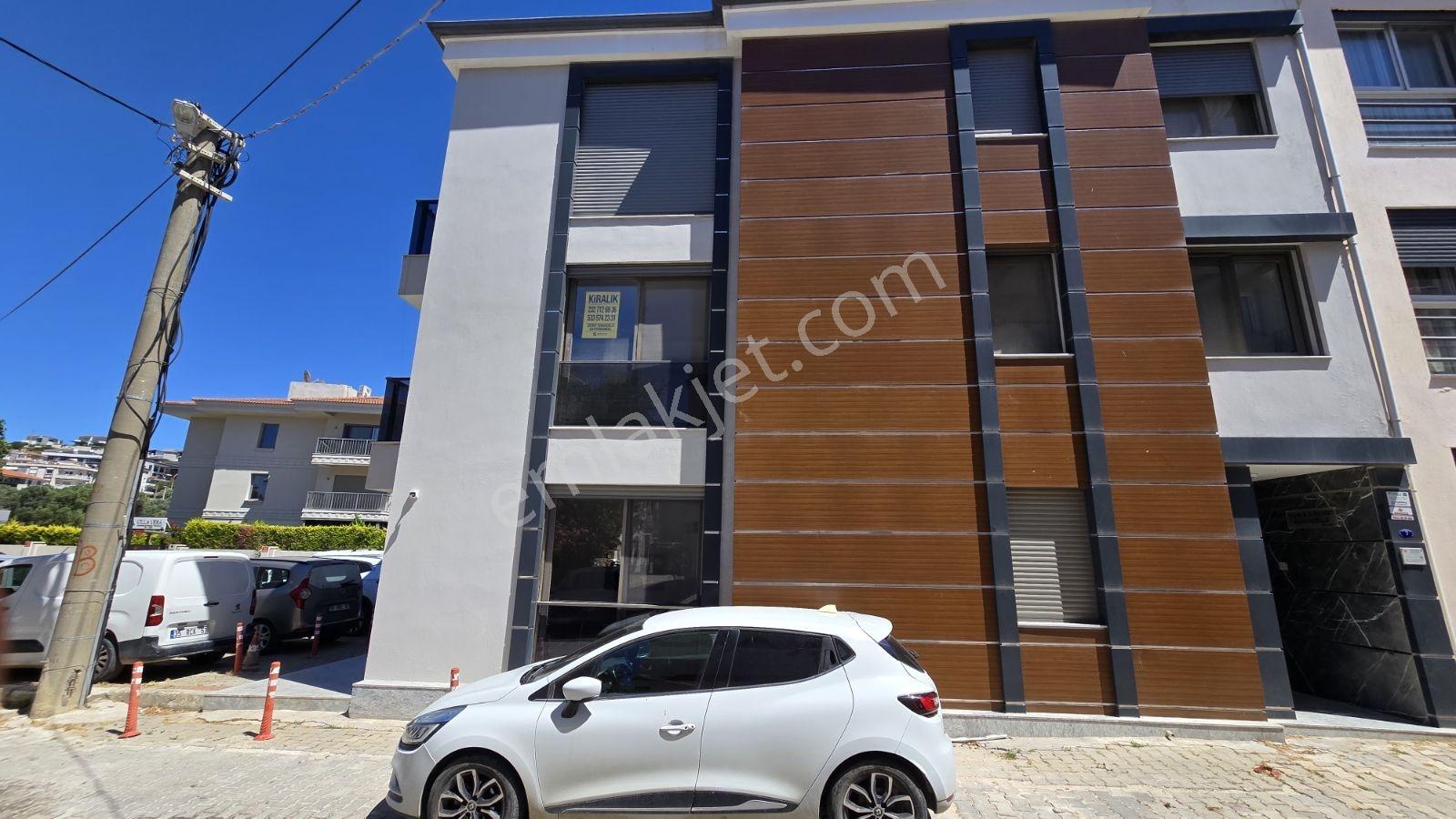 Çeşme Merkezde Çarşıya Yürüyüş Mesafesinde Kiralık 2+1 Daire - Görsel 12