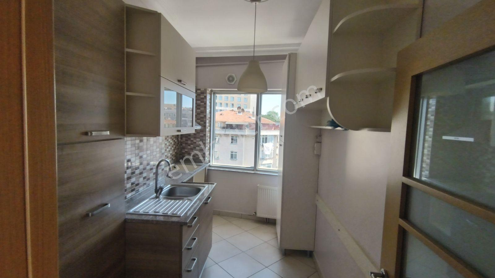 İbar Emlaktan Küçukyalı Caddede Kiralık 3+2 Daire - Görsel 8