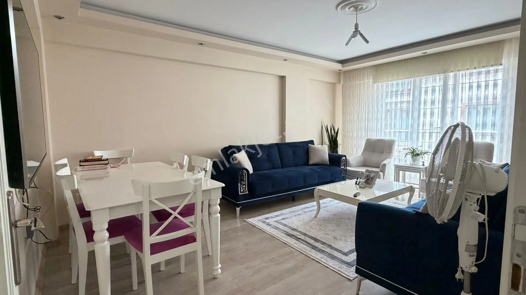 Dialog Leo’dan Satılık 2+1 Arakat Kapalı Otoparklı Bakımlı Daire - Görsel 3