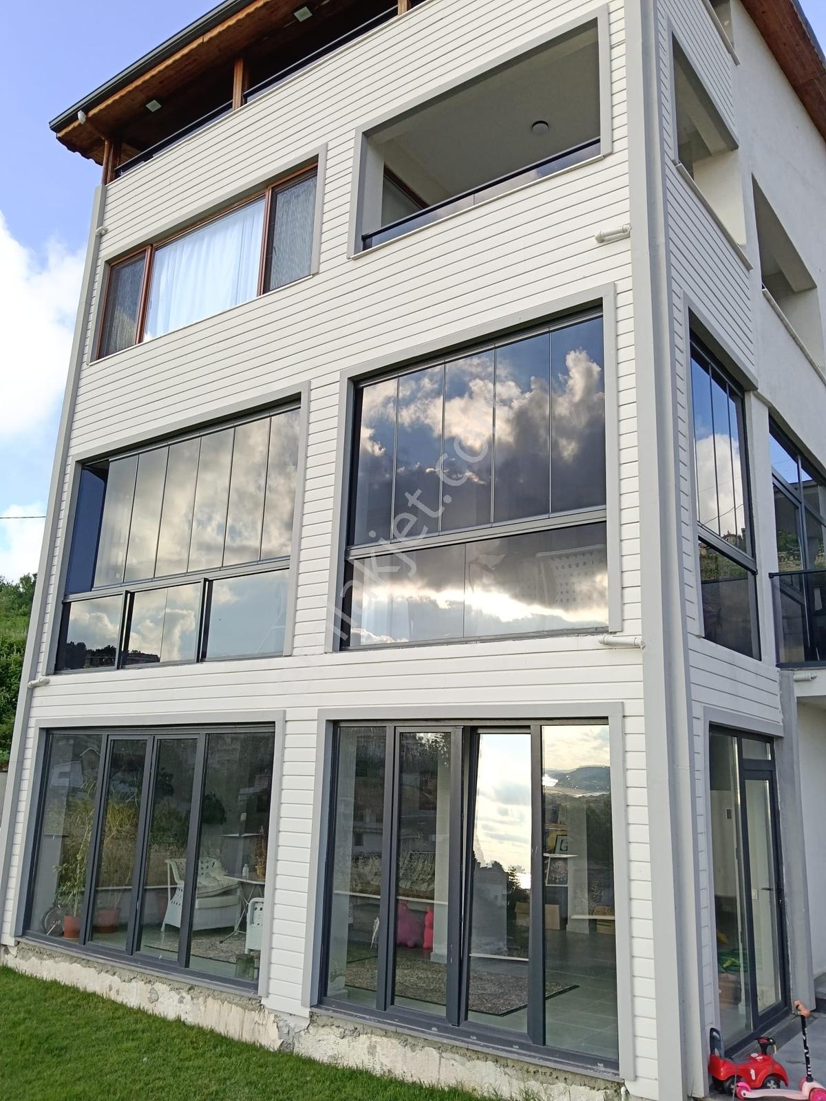 Çavuşta Süper Manzaralı Ve Dekorasyonlu 425m2 6+2 Satılık Villa - Görsel 9