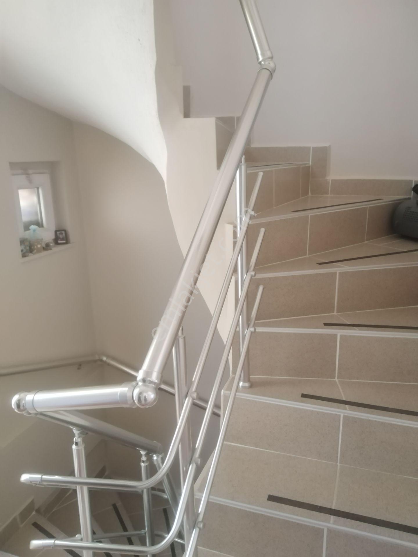 Uzun Burun Mah Zümrüt Sok No 58 Pınar Eğitimciler Sitesi Dikili İzmir - Görsel 2