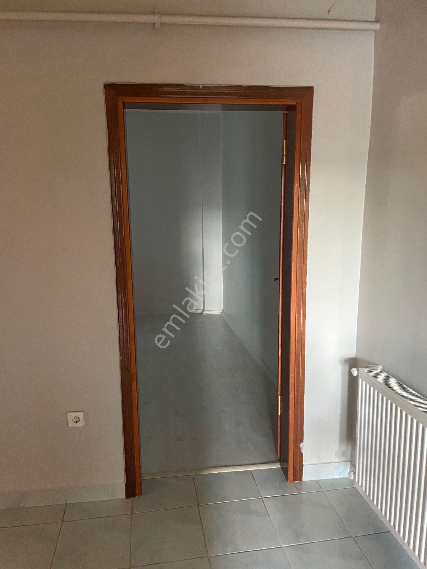 #direk Sahibinden Emlakçı Komisyonsuz. Aile Apartmanında Kiralık Daire - Görsel 12