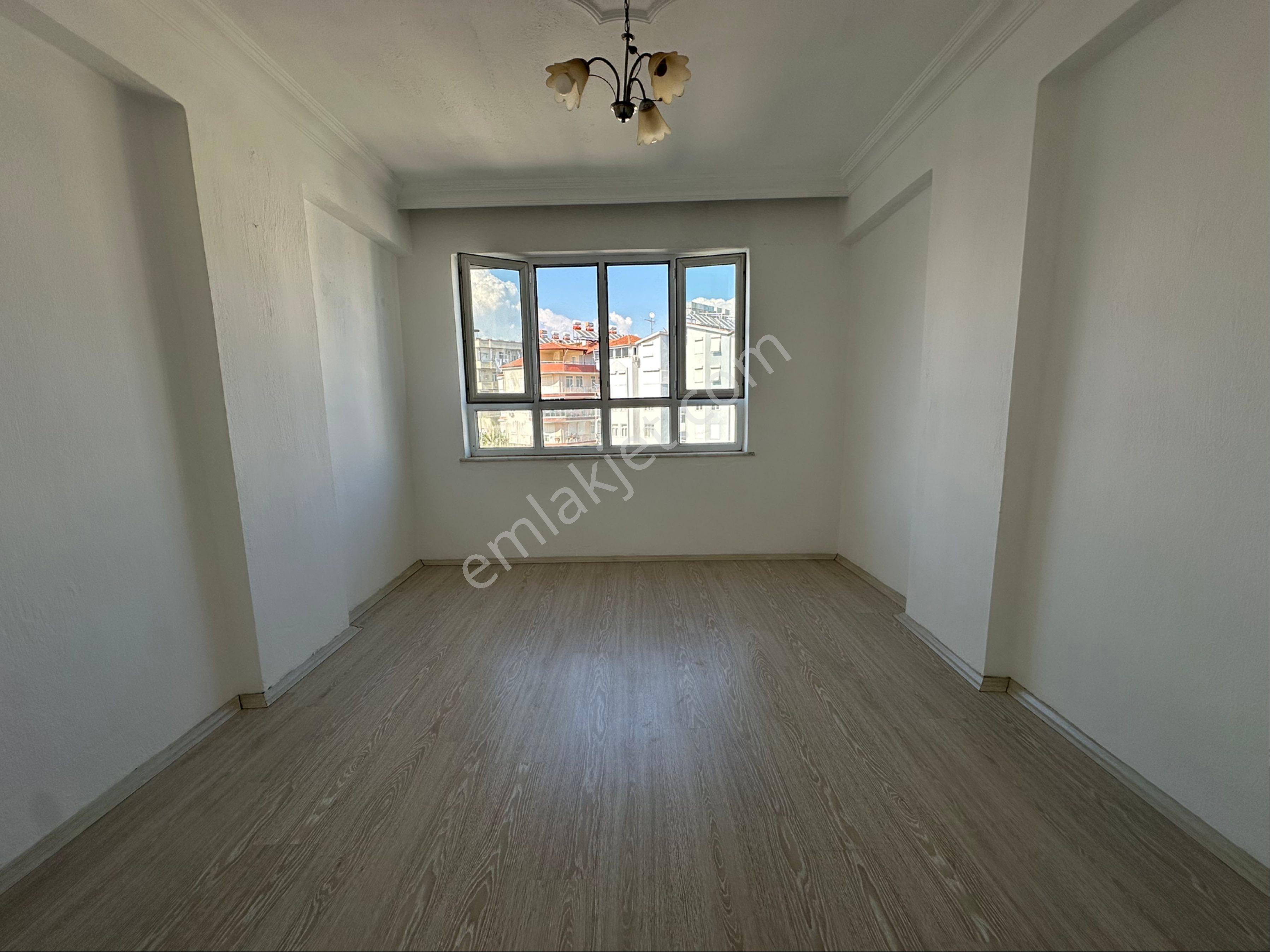 Yayla Mahallesinde 3+1 Geniş Kiralık Daire - Görsel 3