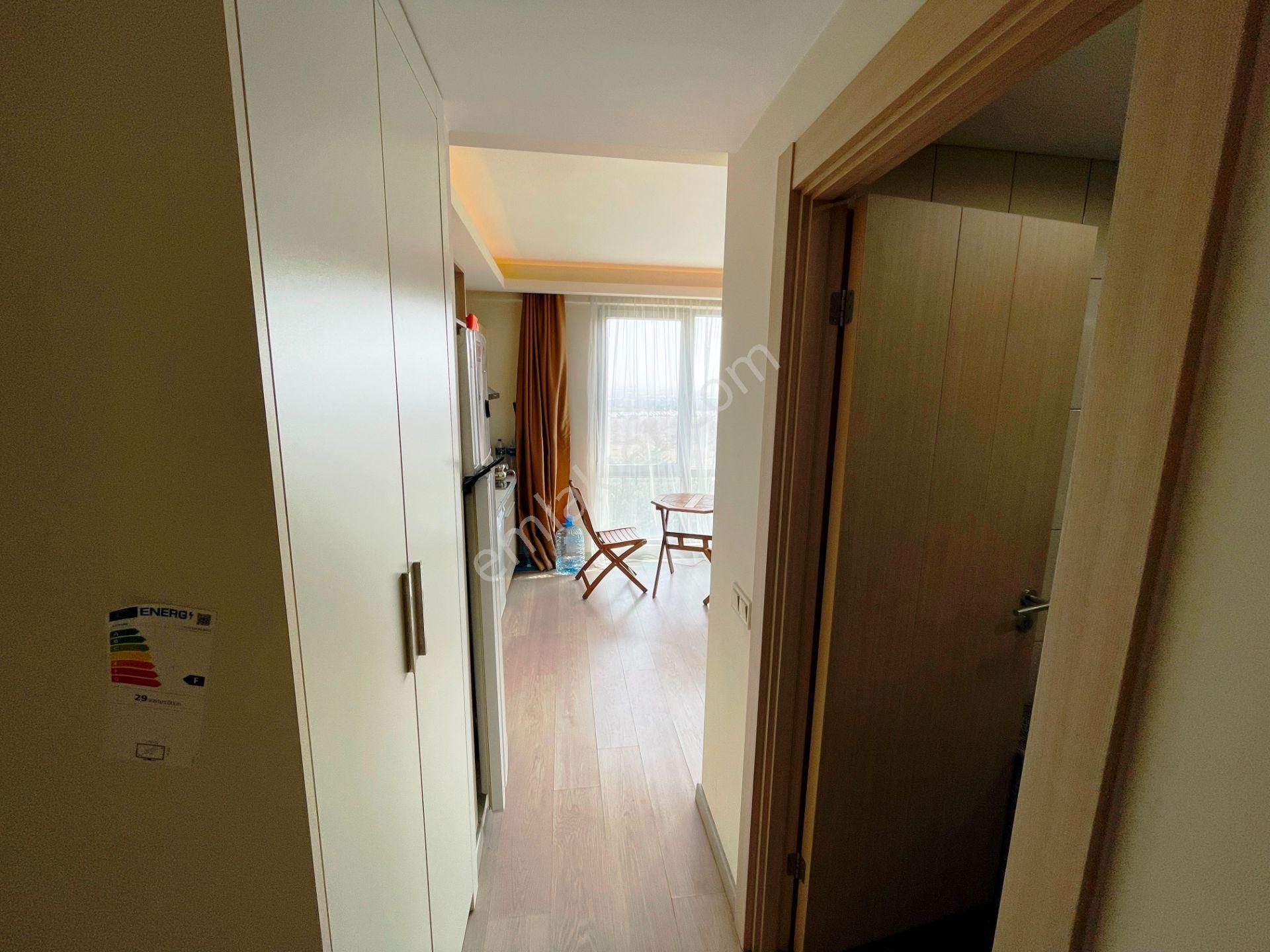 Kent Plus New Port 1.kat Mobilyalı Beyaz Eşyalı 63m2 Satılık 1+1 - Görsel 16