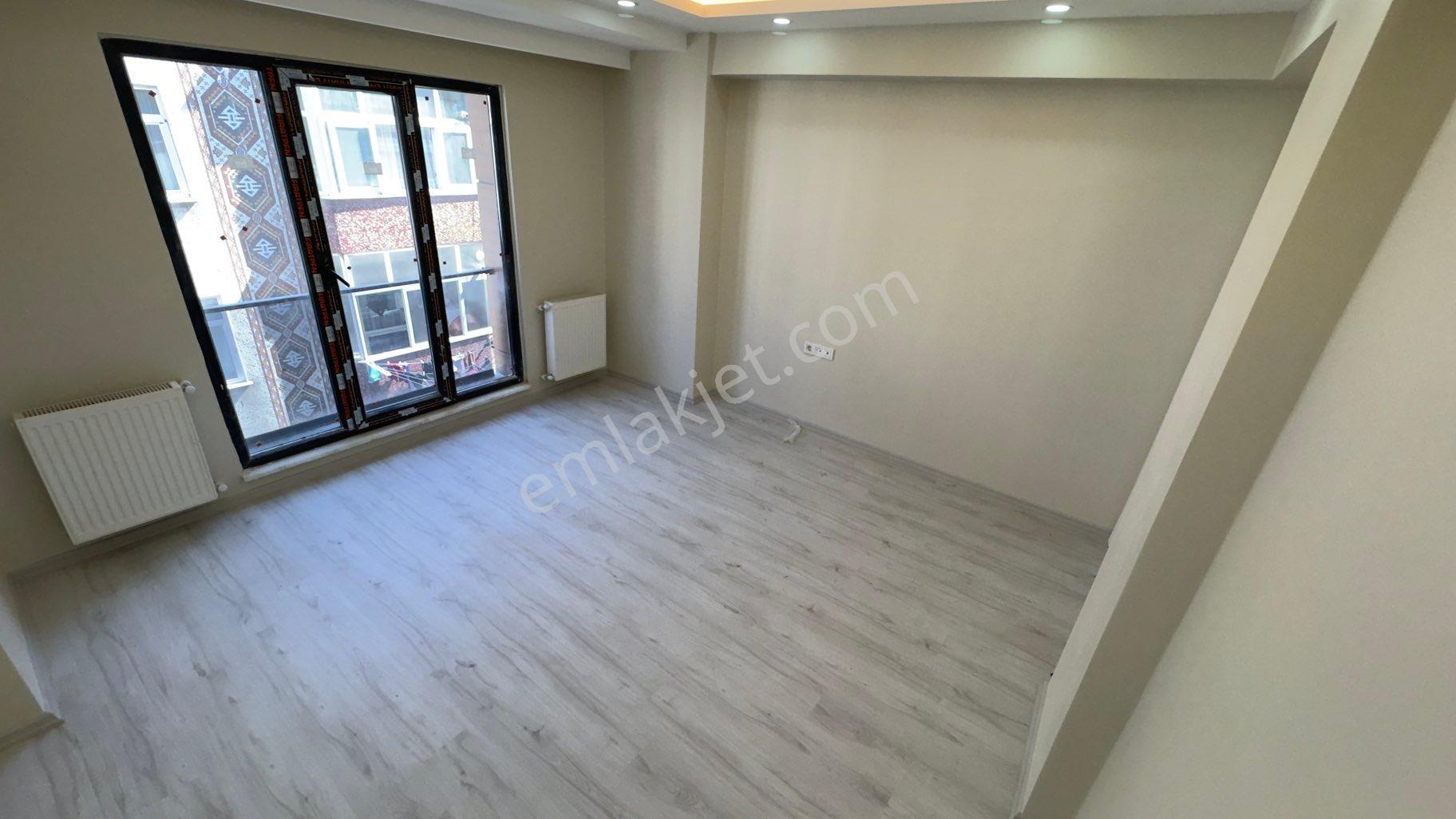 Zaferyapıdan Satılık Ortakat Daireler 1. 2. 3. Katlar 2+1 90m2 Tranvaya Yakın İsmetpaşa Mahallesinde - Görsel 2