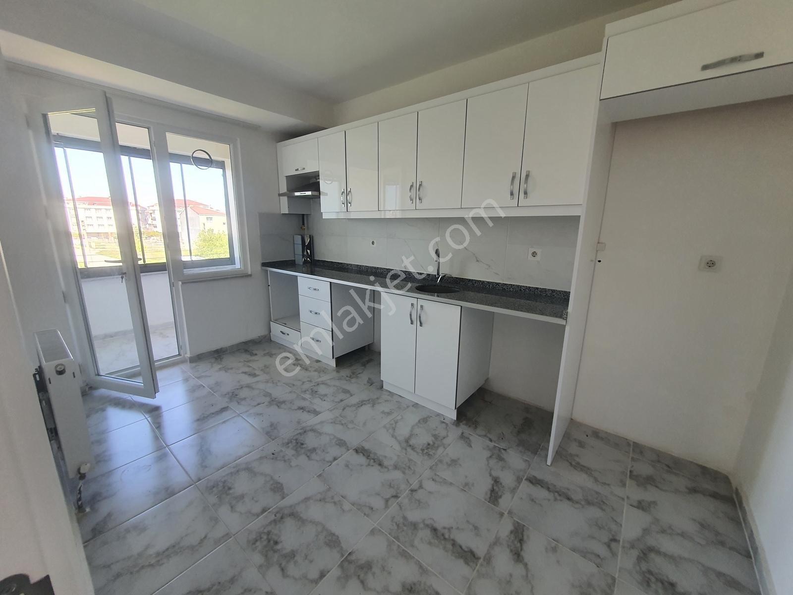 Kiralık - Ara Kat, Ön Cephe, Ebeveyn Banyolu Sıfır 3+1 - Görsel 5