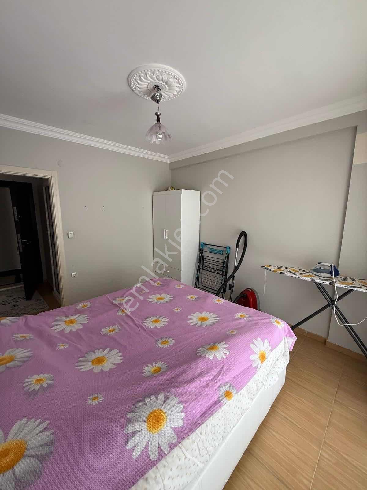 Cihan'dan Mersin Atakent'te Yıllık Kiralık 2 + 1 Eşyalı Daıre - Görsel 2