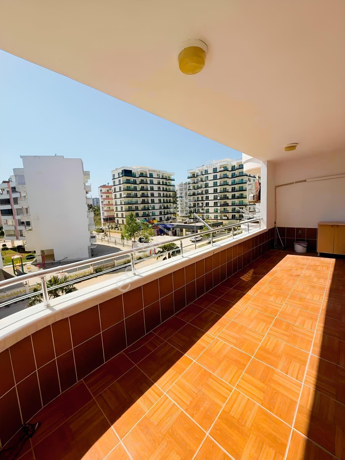 Cihan'dan Mersin Atakent'te Yıllık Kiralık 2 + 1 Eşyalı Daıre - Görsel 8