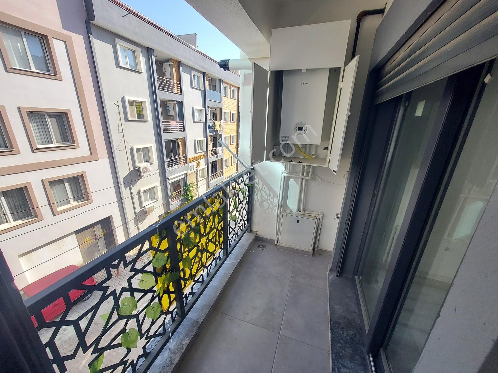 Seferihisar Hastane Yakını Kiralık 2+1 Daire !!! - Görsel 9