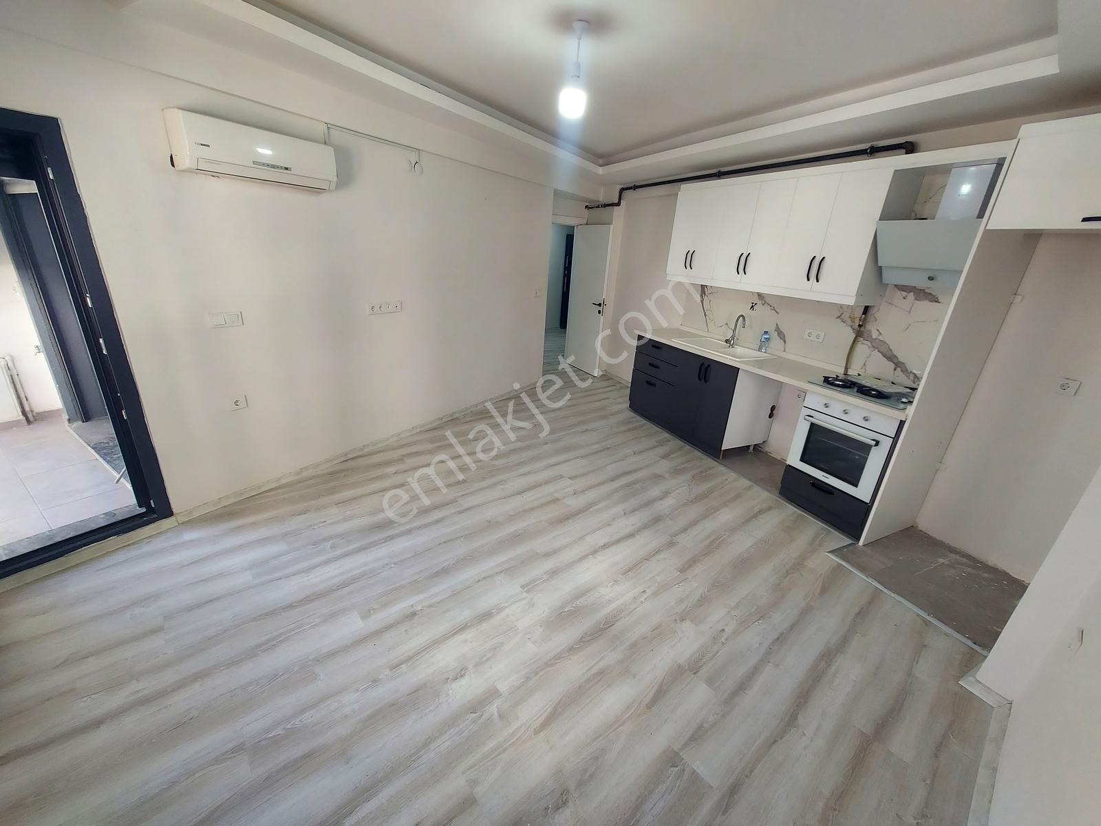 Seferihisar Hastane Yakını Kiralık 2+1 Daire !!! - Görsel 4