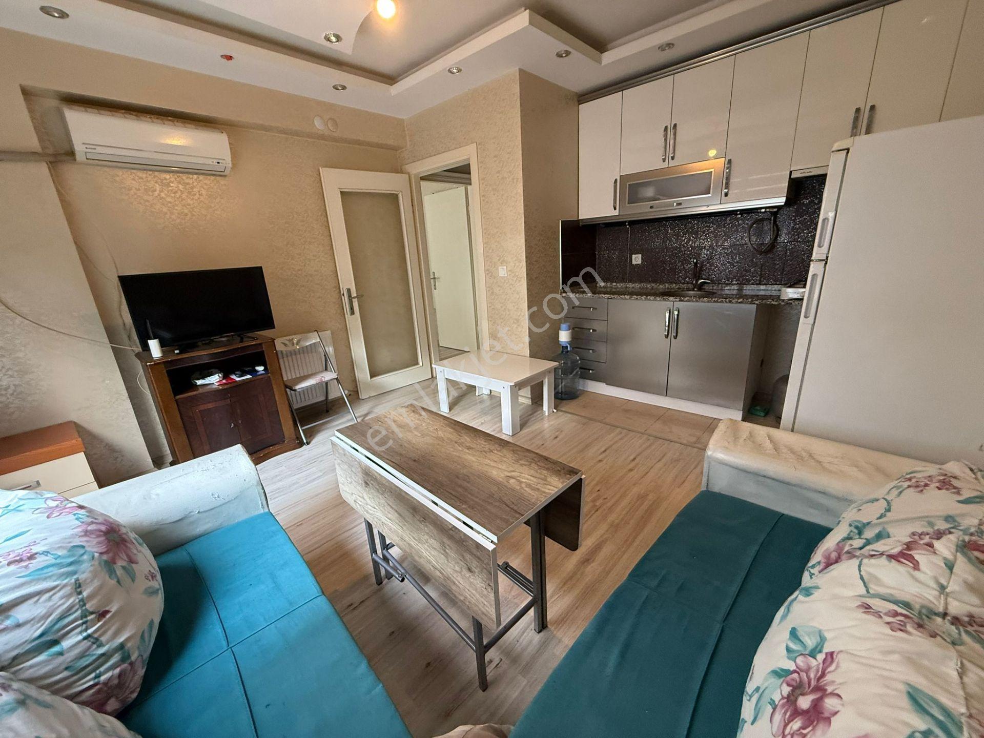 Buca Adatepe’de Üniversite Ve Begos’a Yakın Eşyalı 2+1 Kiralık Daire