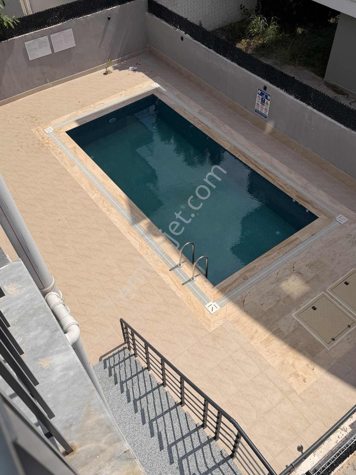 Manavgat Side'de Havuzlu Asansörlü 1+1 Arakat Satılık Daire - Görsel 4