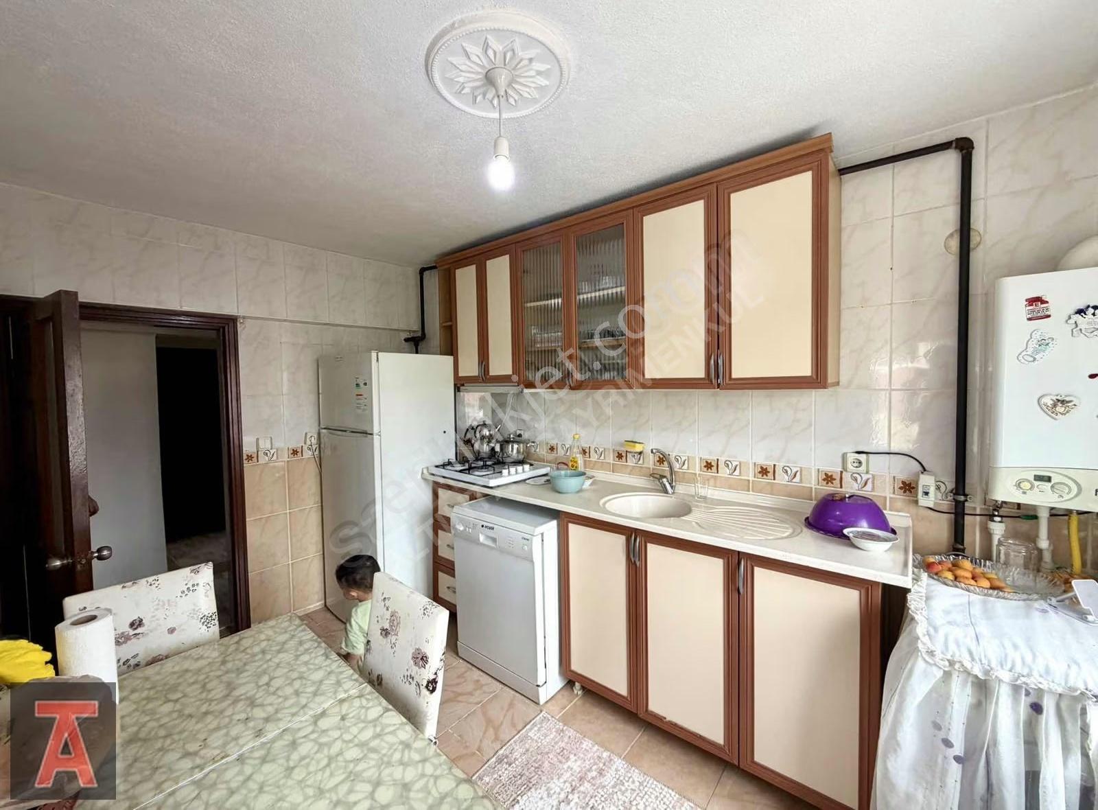 Piyade Mah Cadde Yakını Köşe Başı Ara Katta Yapılı 3+1 Daire' - Görsel 12