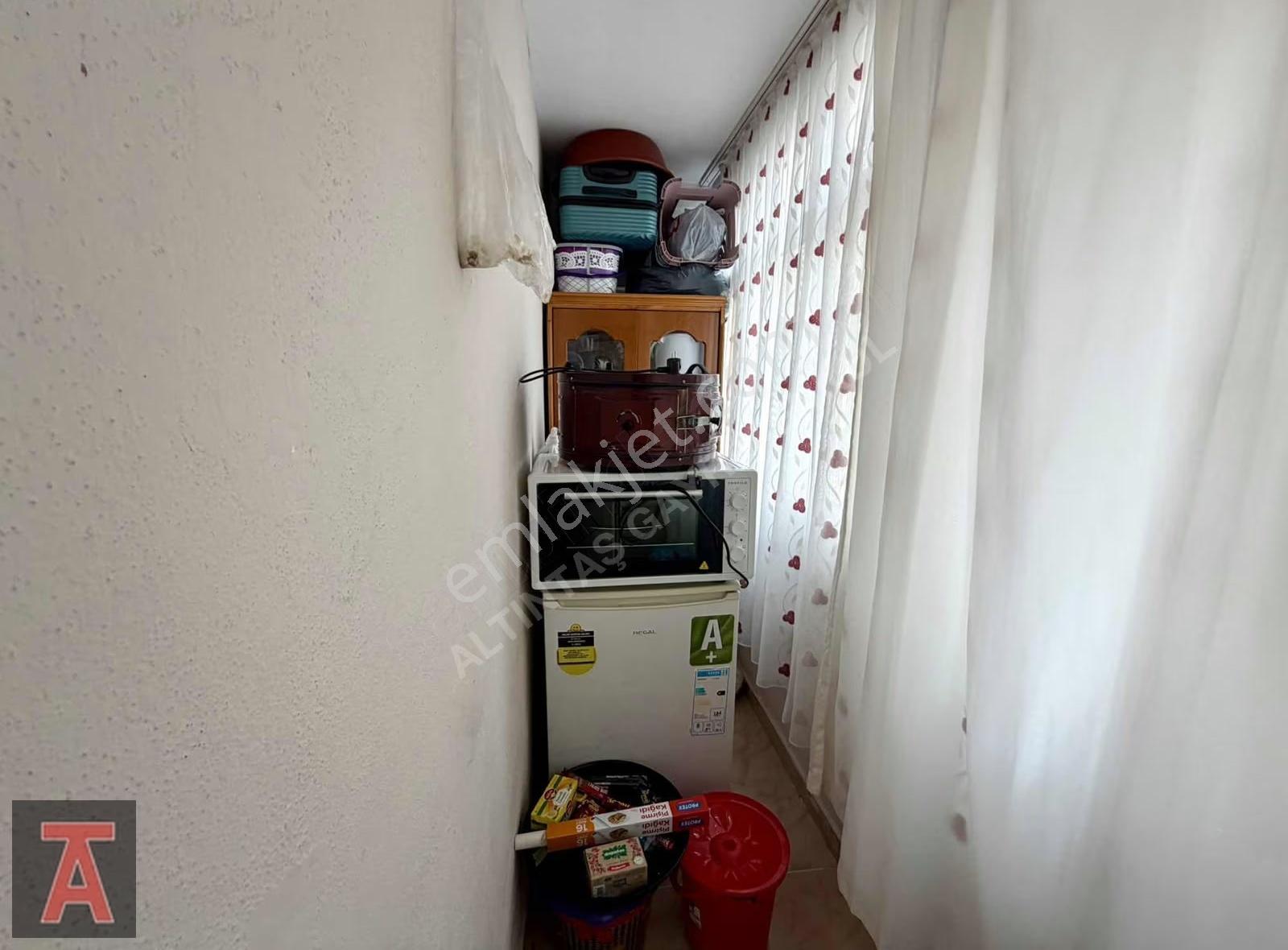Piyade Mah Cadde Yakını Köşe Başı Ara Katta Yapılı 3+1 Daire' - Görsel 9