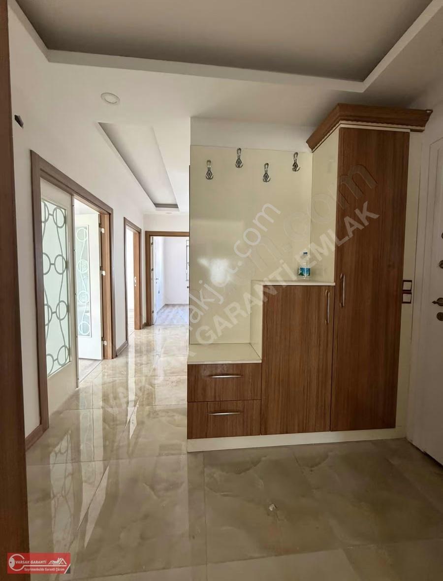 Sınırsız Kredili 2+1 Geniş Ferah 3/1 Kattı Asansörlü - Görsel 11