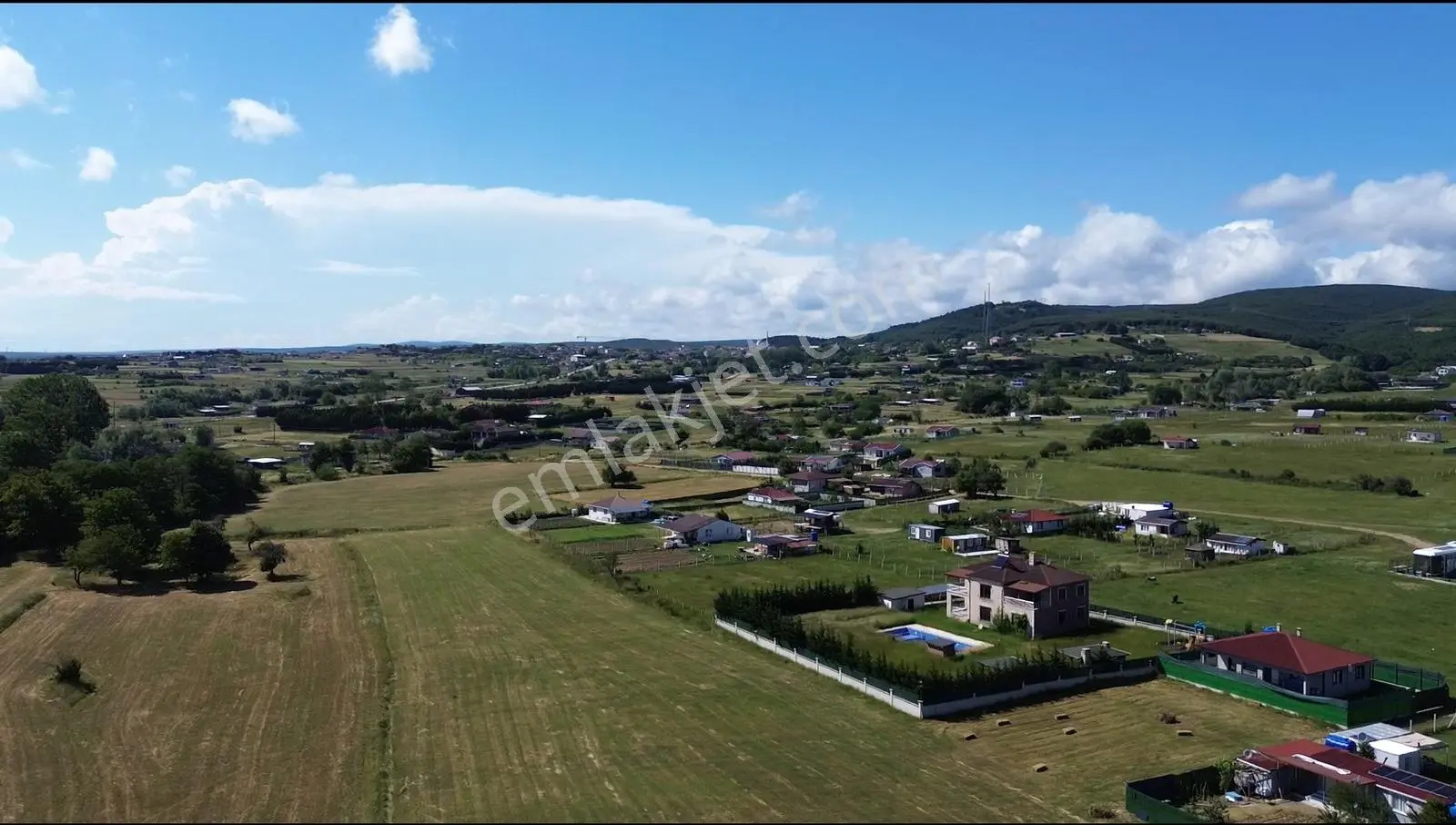 Zeki Emlak'tan Çatalca Binkılıç'ta Yatırımlık 659m2 Fırsat Tarla - Görsel 4