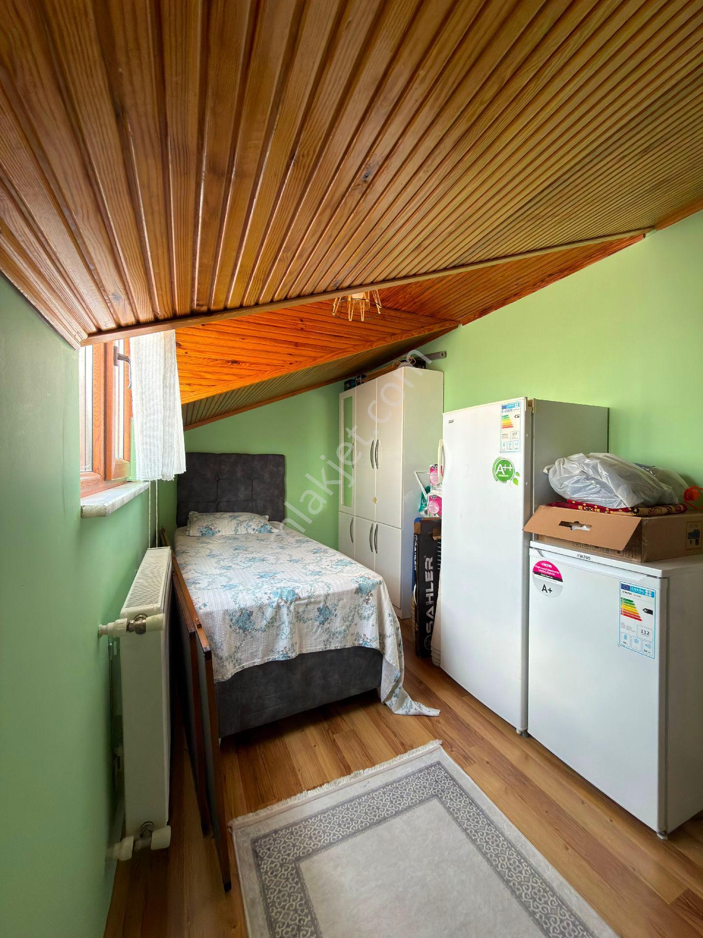 🏡 Yenidoğan Safa Mahallesi'nde Kiralık Özel Yapım 3+2 Üst Dubleks - Görsel 8