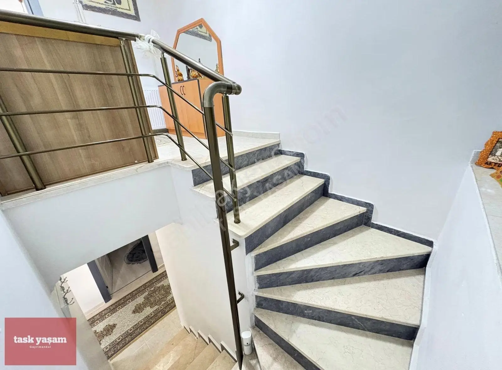 Köşklüçeşme Merkezi Konum 4+1 155m² Teraslı Ferah Satılık Daire - Görsel 10