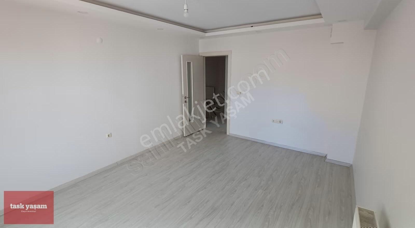 Darıca Emek Mh. G-marin Yanı Krediye Uygun 2+1 Satılık Daire - Görsel 2