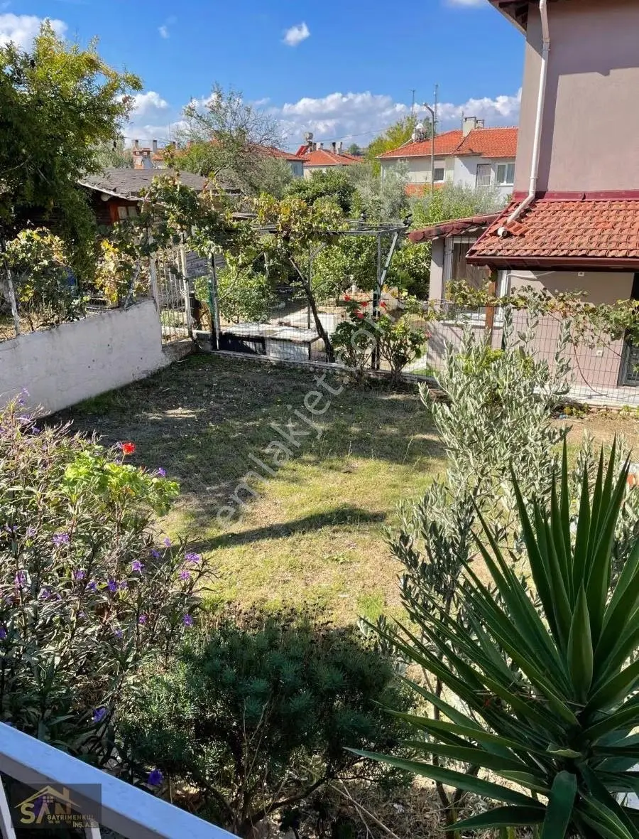Urla 544 Evlerde Kiralık Bahçeli Müstakil Ev