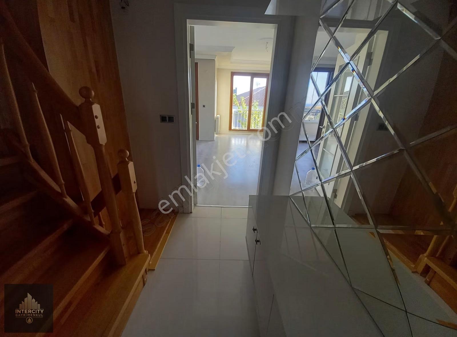 Beylikdüzü Kavaklı Da Kiralık 5+1 Dubleks - Görsel 15