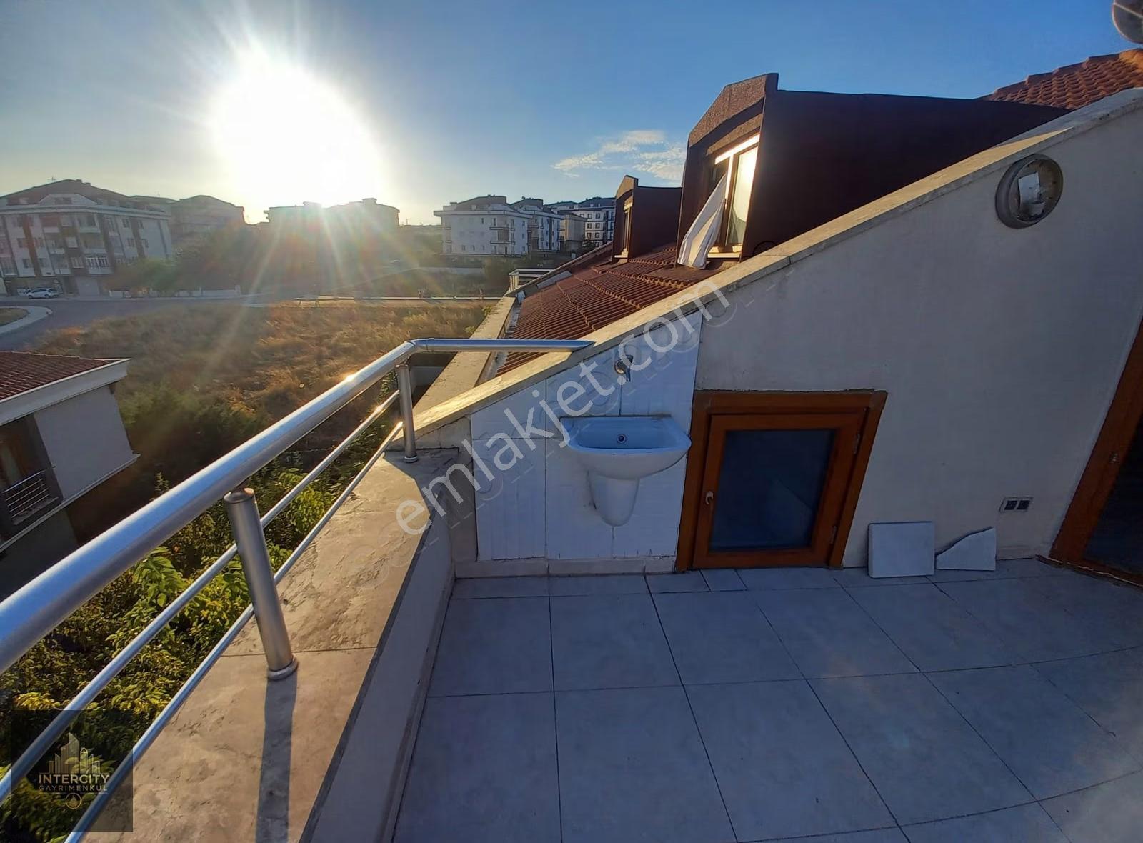 Beylikdüzü Kavaklı Da Kiralık 5+1 Dubleks - Görsel 18