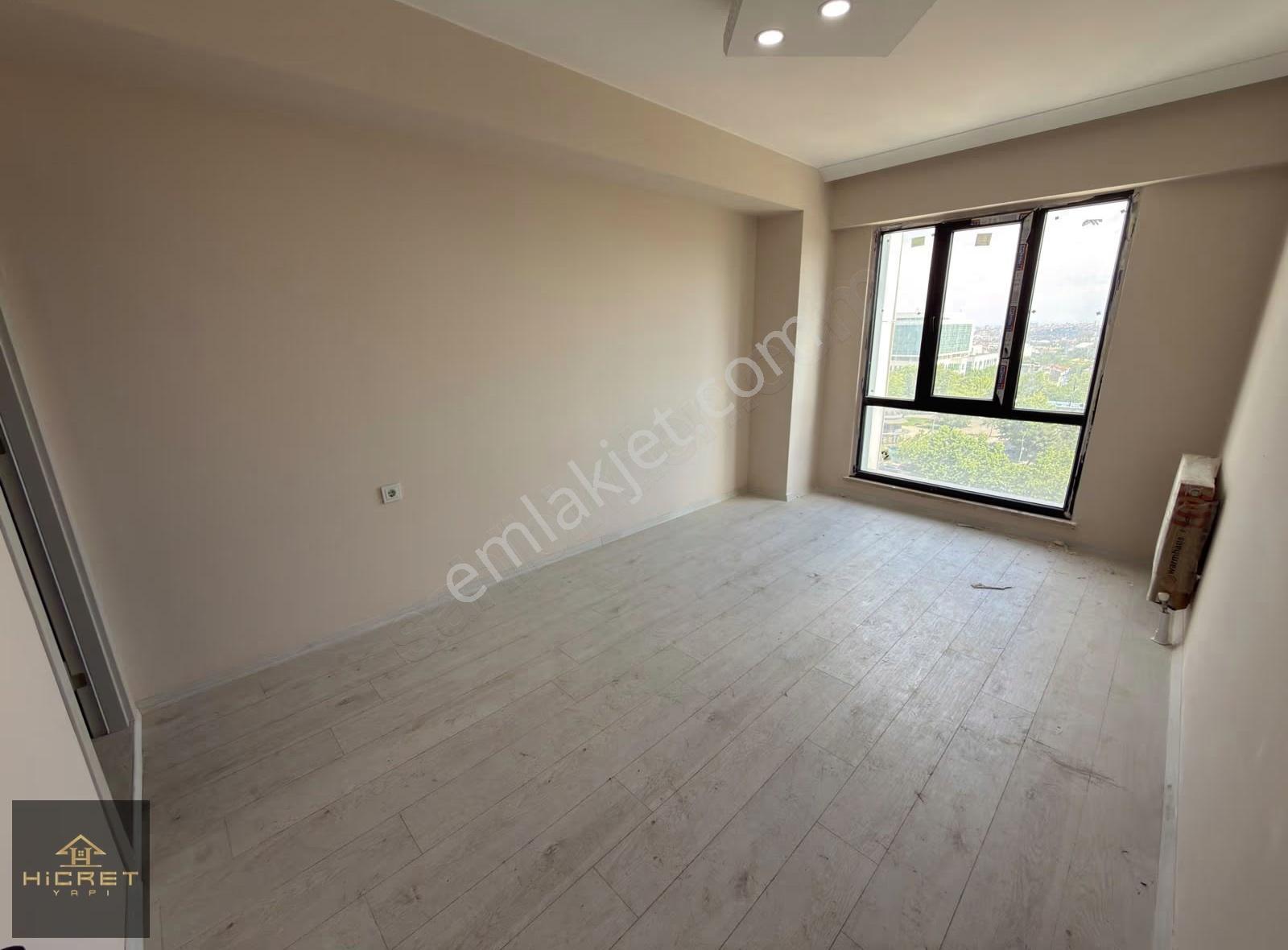 Hicret'den Meydan Plus Sitesinde 3+1, 120 M² Cadde Cepheli Daire - Görsel 10