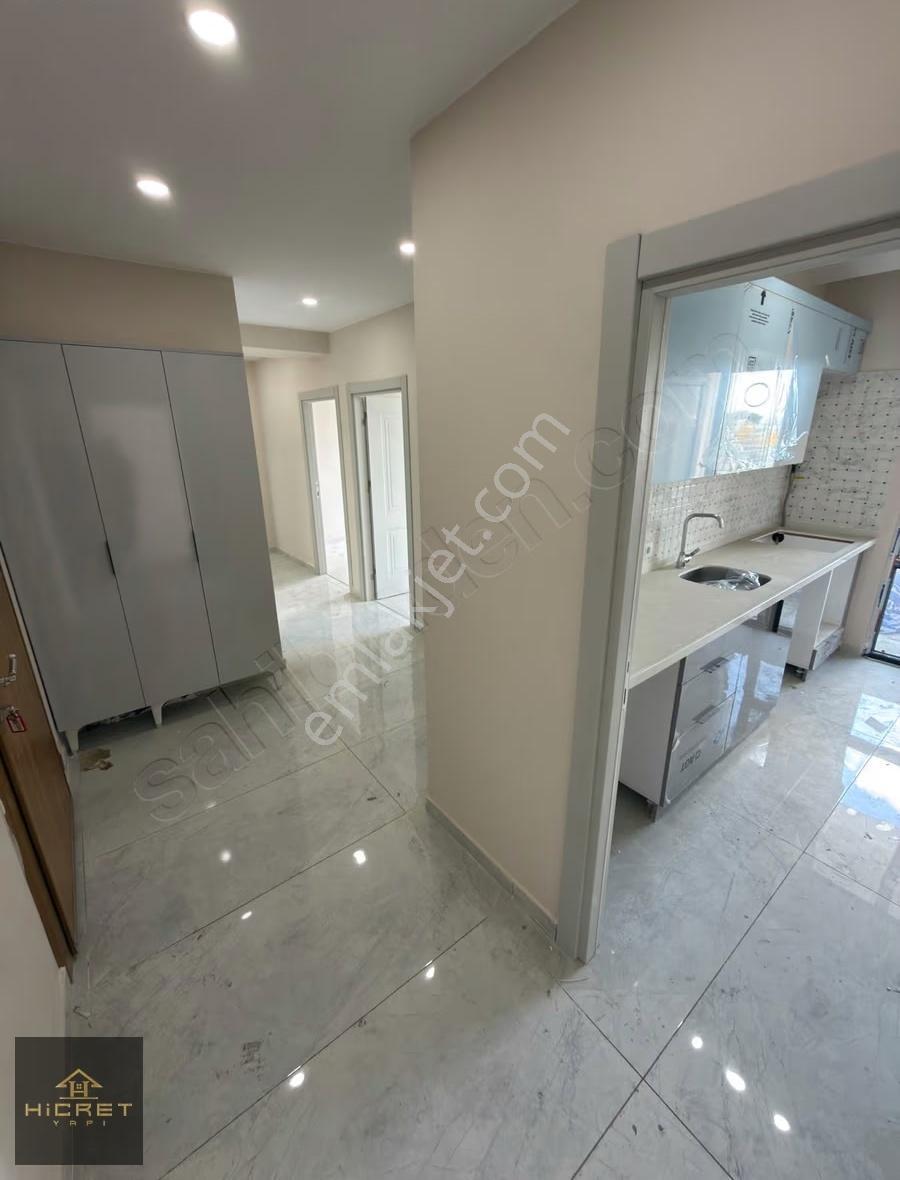 Hicret'den Meydan Plus Sitesinde 3+1, 120 M² Cadde Cepheli Daire - Görsel 21