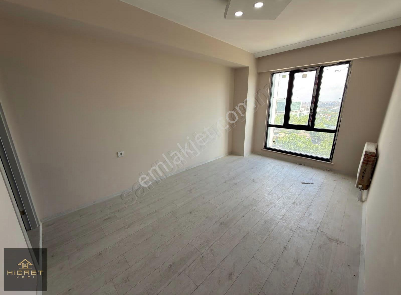 Hicret'den Meydan Plus Sitesinde 3+1, 120 M² Cadde Cepheli Daire - Görsel 24