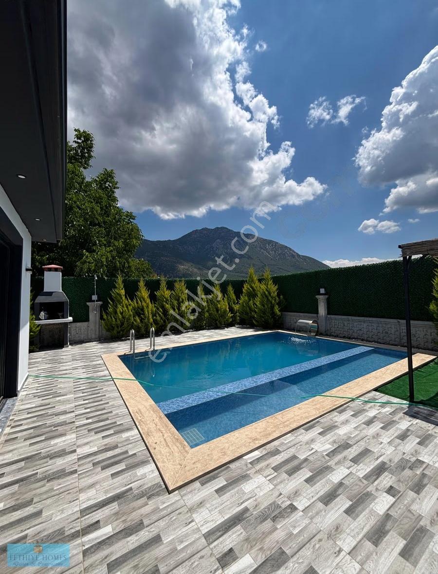 Fethiye Yeşilüzümlünün Doğasında Özel Havuzlu Müstakil 2+1 Villa