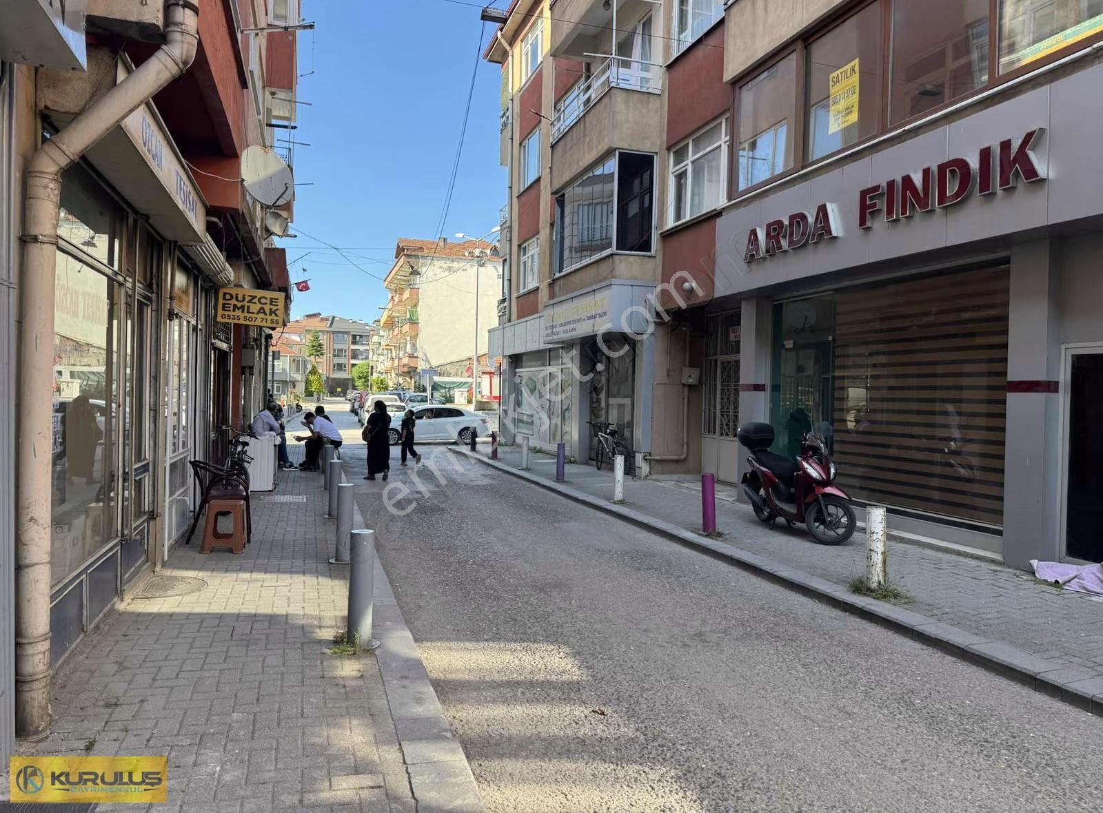 Şerefiye Mahallesinde İçi Komple Yenilenmiş 3+1 Satılık Daire - Görsel 2