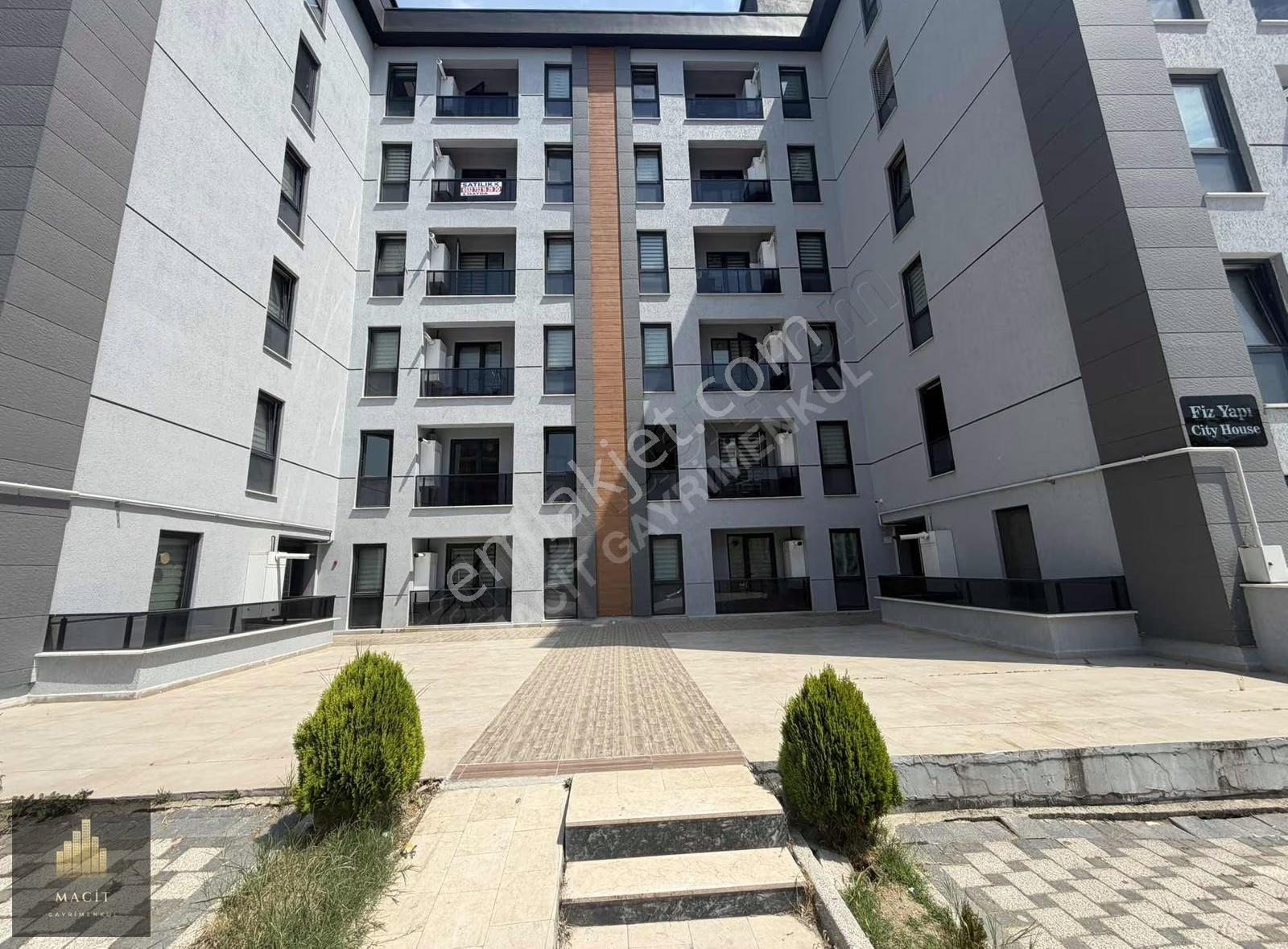 Macit'den Fiz Yapı'da Eşyalı 2+1 Satılık Daire - Kiracısız Boş! - Görsel 2