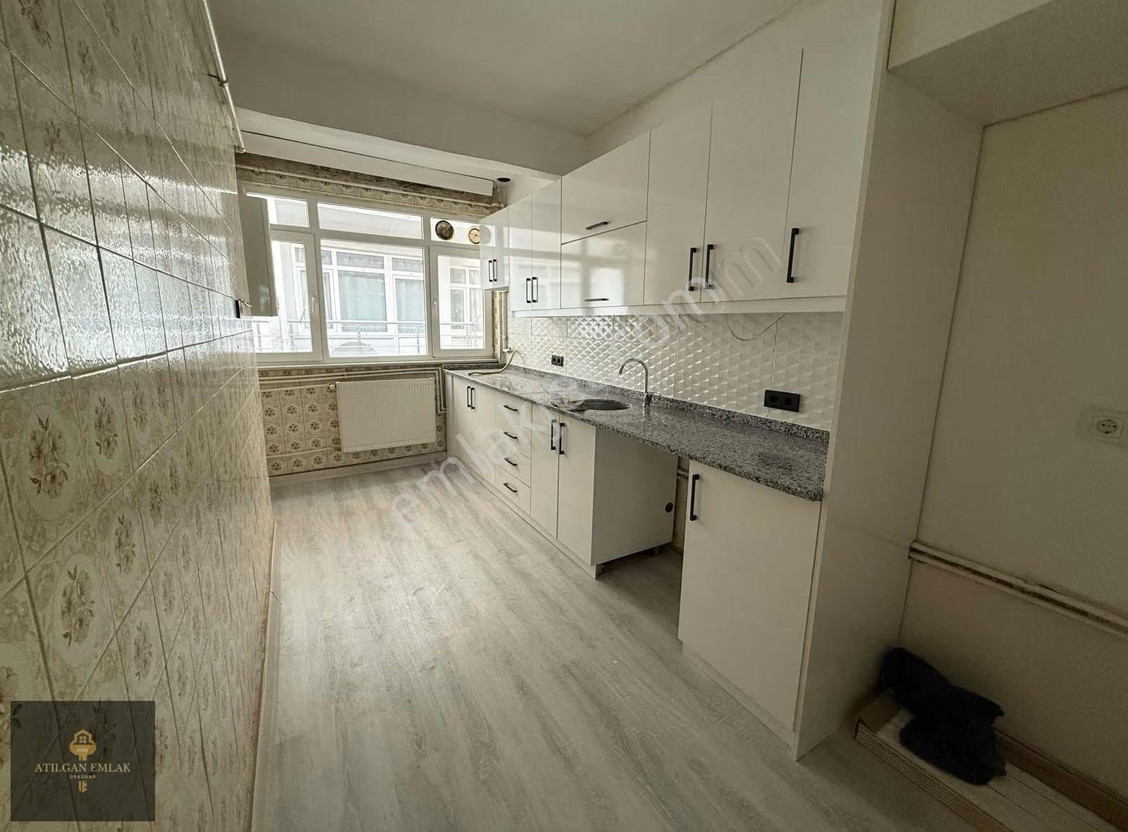 Üsküdar Zeynep Kamil 4 Yolda Ulaşıma Yakın Temiz 2+1 Kiralık - Görsel 16