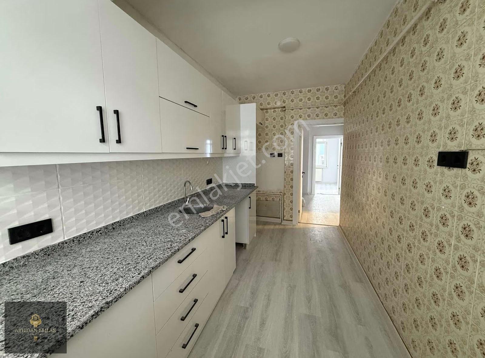 Üsküdar Zeynep Kamil 4 Yolda Ulaşıma Yakın Temiz 2+1 Kiralık - Görsel 14