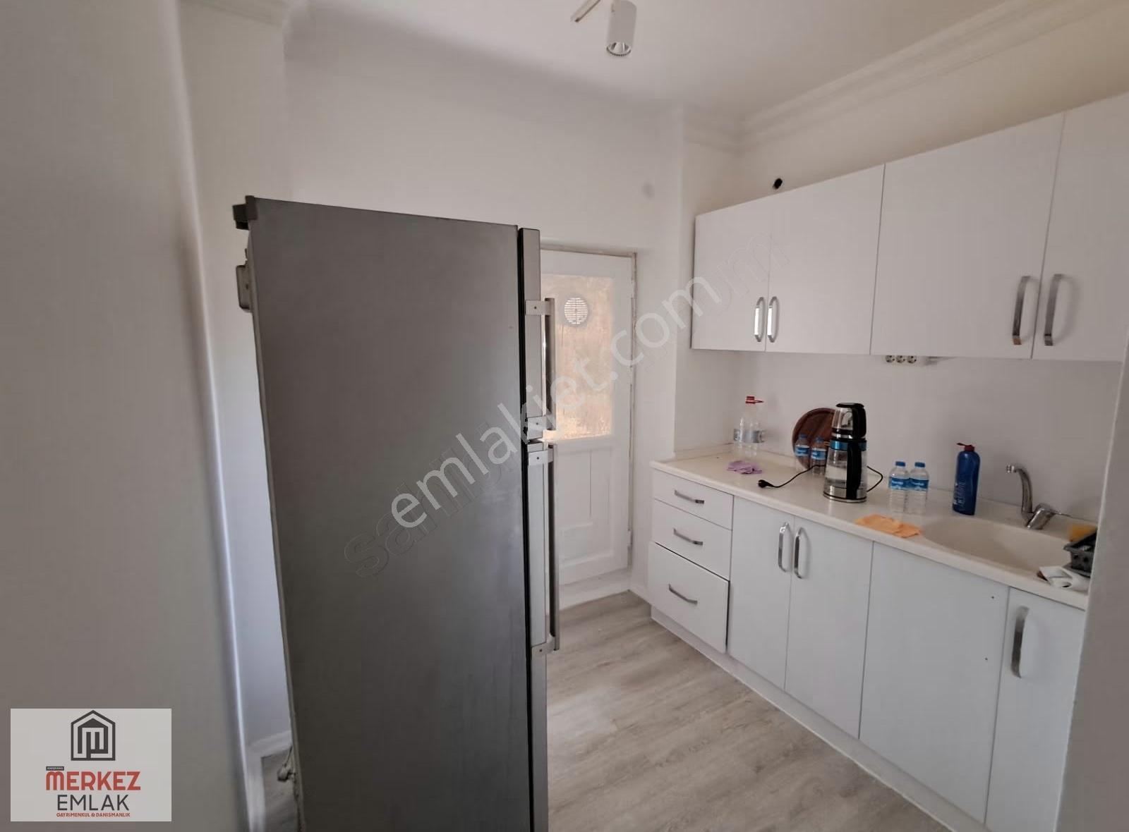İzmit Merkez Yürüyüş Yoluna Cepheli2,5+1 Kiralık Mobilyalı Ofis - Görsel 5