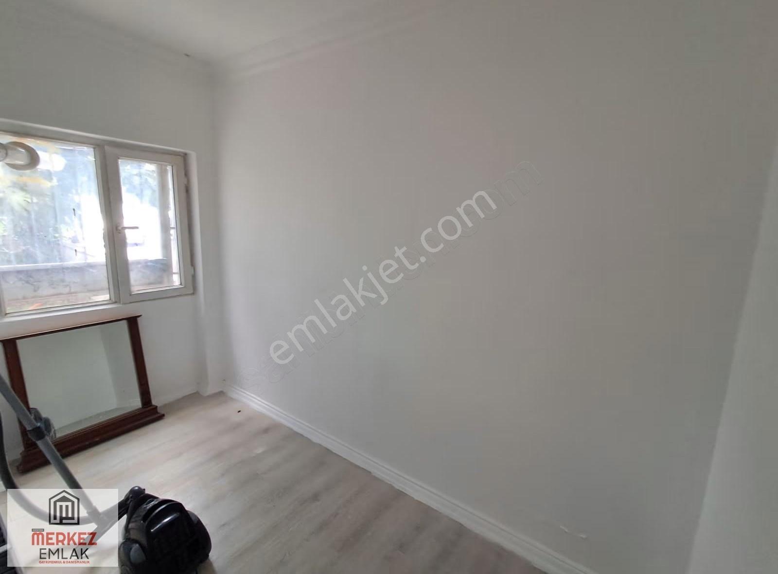 İzmit Merkez Yürüyüş Yoluna Cepheli2,5+1 Kiralık Mobilyalı Ofis - Görsel 15
