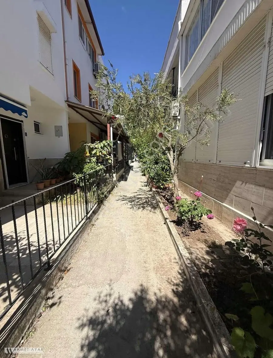 Beldibinde Havuzlu Site İçerisinde Lüks 3+1 Tripleks Villa