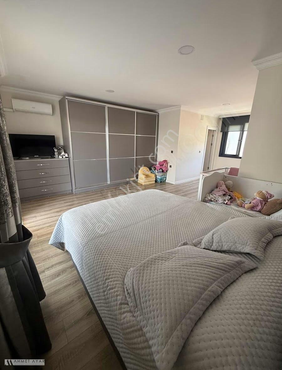 Beldibinde Havuzlu Site İçerisinde Lüks 3+1 Tripleks Villa - Görsel 14