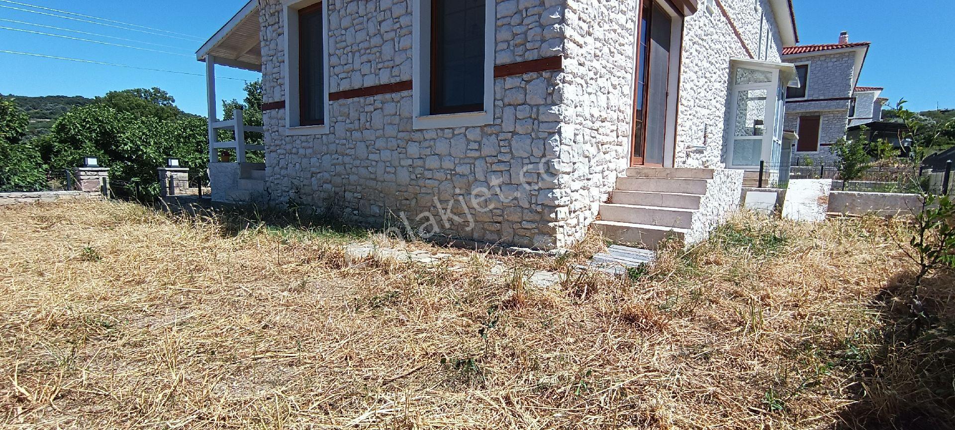 Foça Kozbeyli'de Keyifli Bir Villa Sizi Bekliyor - Görsel 10