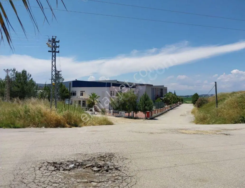 Girne Koleji Ve Akalın Huzurevi Arası Parsel - Görsel 4