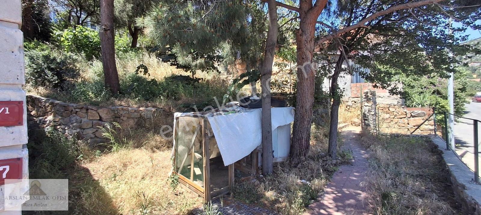 Gülensu'da 333 M2 Arsa İçerisinde Satılık 1 Adet Müstakil Ev - Görsel 3