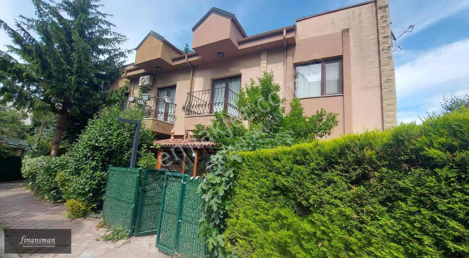 Finansmandan..geniş Bahçeli..havuzlu..kapalı Otoparklı Villa - Görsel 15